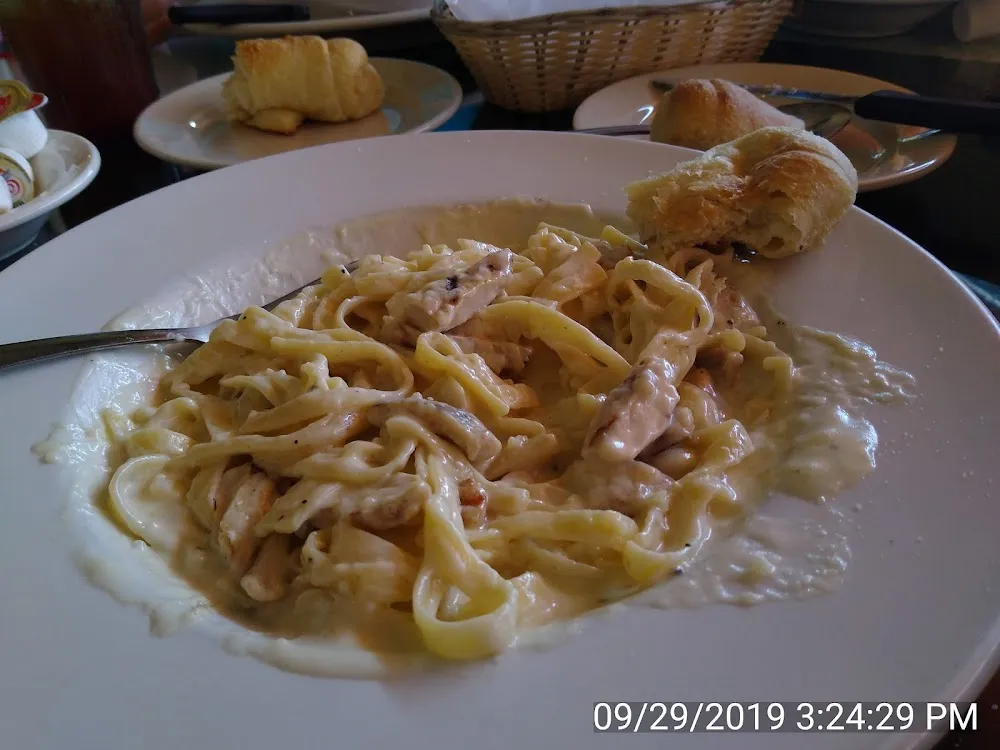 Fettuccine Alfredo with Chicken